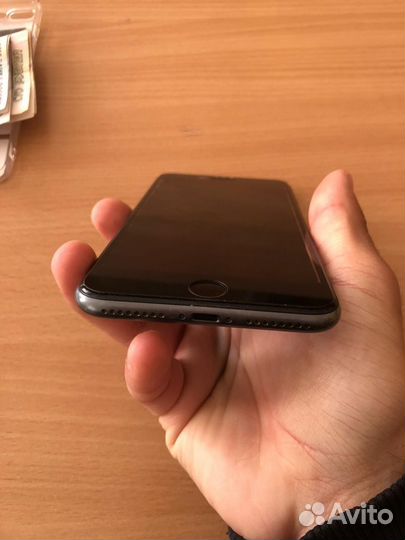 iPhone 8 Plus, 128 ГБ