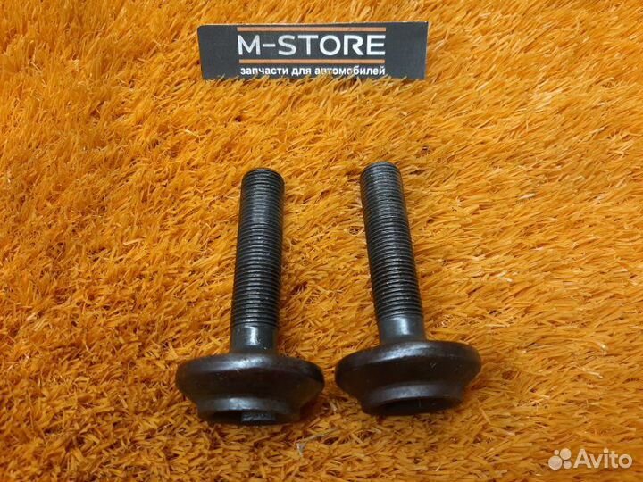 Болт привода задний Audi A4 B8/8K cdnc 2009