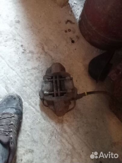 Супорта передние