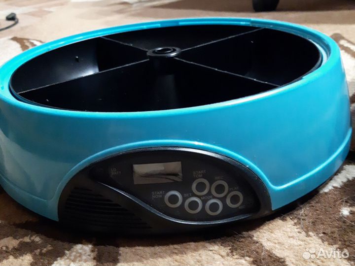 Автоматическая кормушка для животных