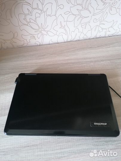 Ноутбук eMachines