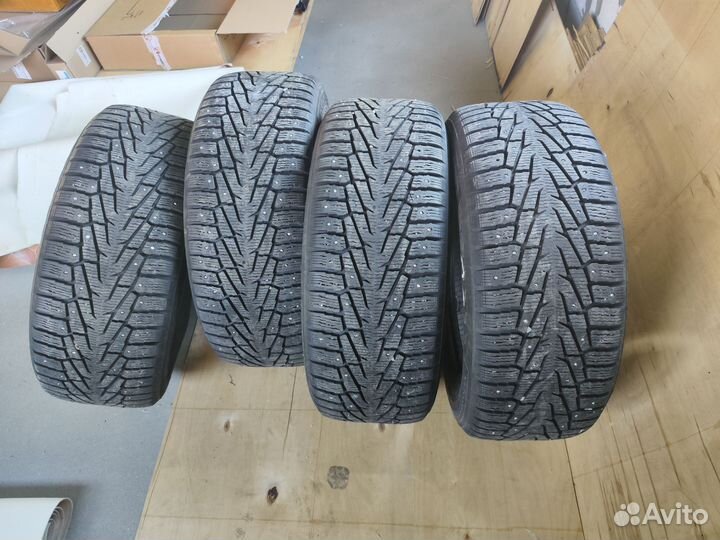 Nokian Tyres Hakkapeliitta 7 SUV 285/60 R18