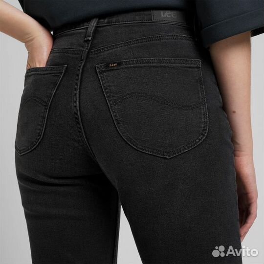 Джинсы Lee