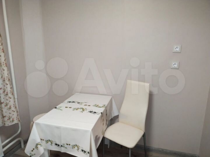 2-к. квартира, 53,1 м², 1/9 эт.