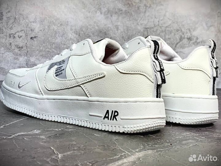 Кроссовки Nike Air Force зима