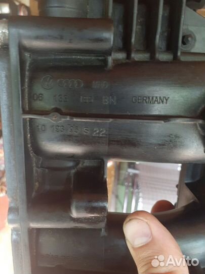 Впускной коллектор Passat B6