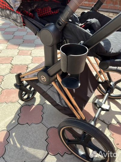 Коляска Cybex Priam III Rebellious шасси Rose Gold