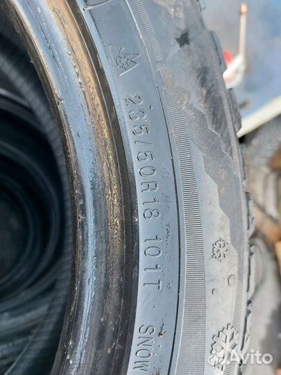 Kumho I'Zen KW22 235/50 R18 101T