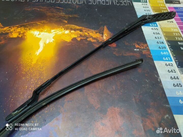 Поводок стеклоочистителя передний левый Peugeot