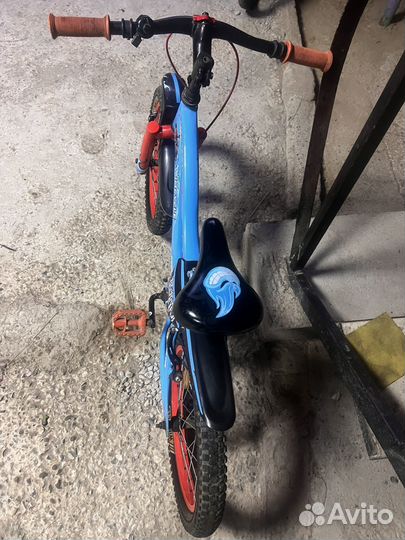 Детский велосипед 18