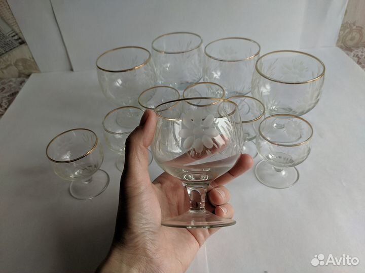 Бокалы и рюмки со цветочком