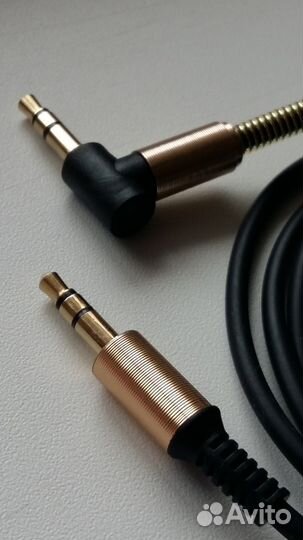 Кабель AUX (аудио шнур) 3,5 мм (угловой) 1 метр