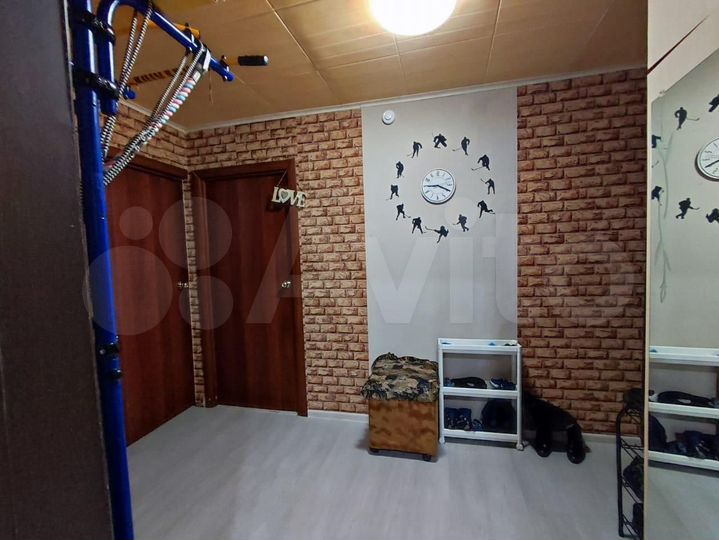 3-к. квартира, 67 м², 1/10 эт.