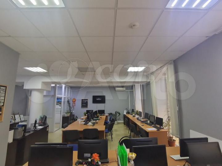 Сдам торговое помещение, 117.7 м²