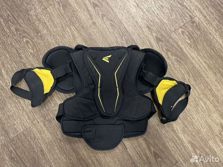 Хоккейный нагрудник Easton Stealth 75s