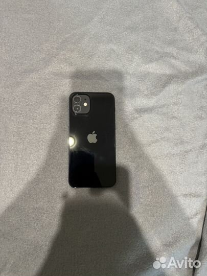 iPhone 12, 64 ГБ