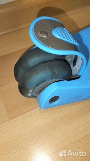 Самокат детский, требует ремонта