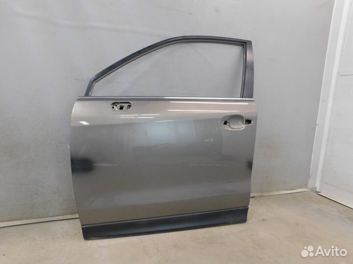 Дверь передняя левая Subaru Forester