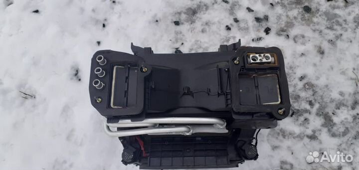 Корпус отопителя печки в сборе с моторчиком bmwe60