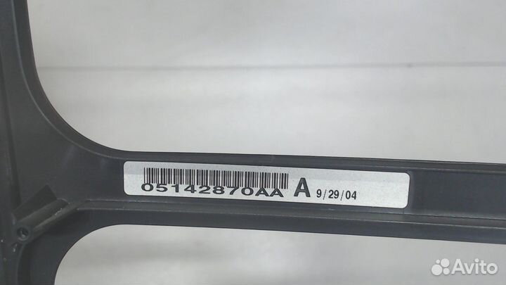 Рамка под магнитолу Chrysler Voyager, 2005