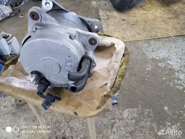 Генератор VW Touareg 3.6 л Ауди Ку7 021903016A