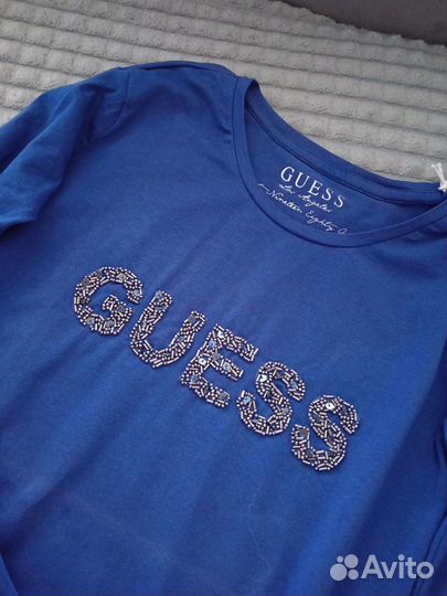 Футболка с длинным рукавом guess