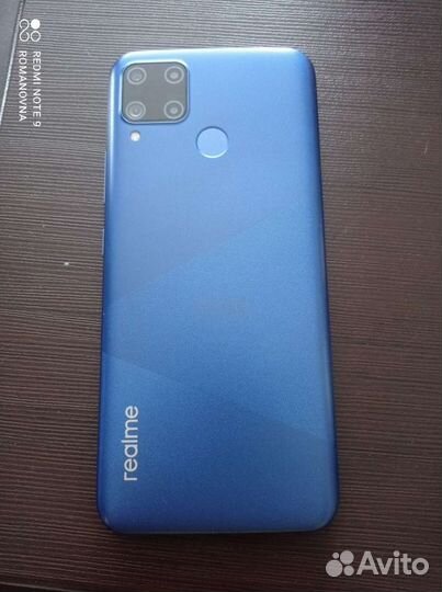 Телефон Realme C15