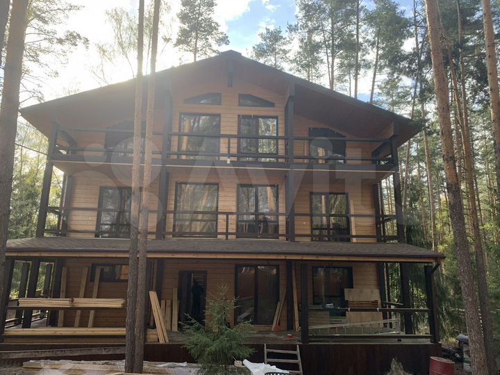 Коттедж 500 м² на участке 100 сот.