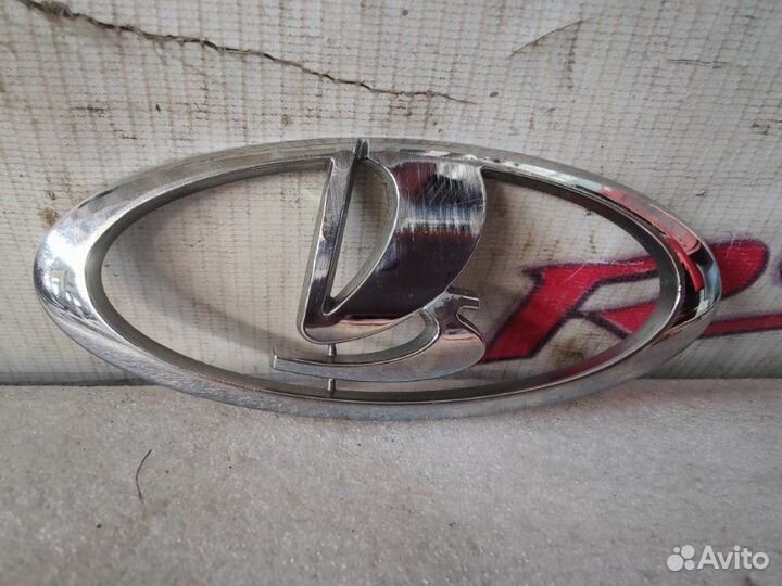 Эмблема багажника задняя Лада Гранта FL