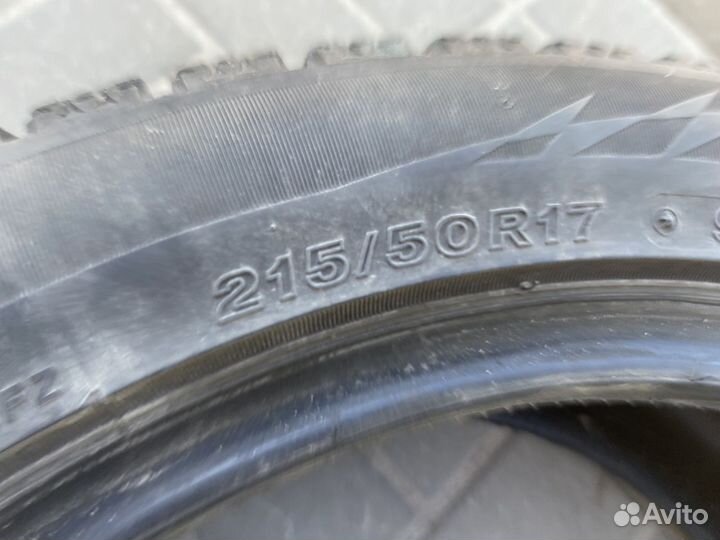 Bridgestone Blizzak MZ-03 215/50 R17