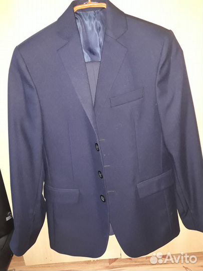 Школьный костюм (новый) для мальчика 164