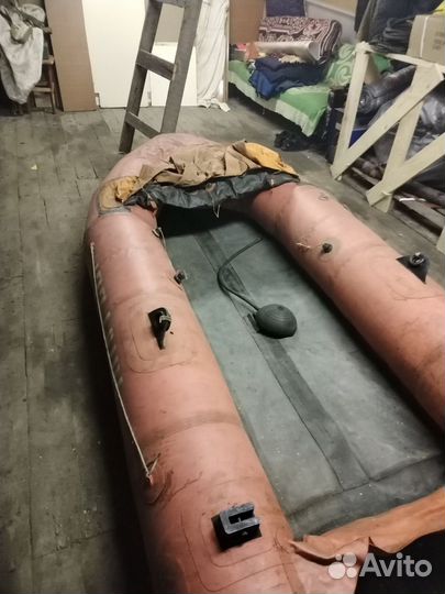 Лодка Орион 9