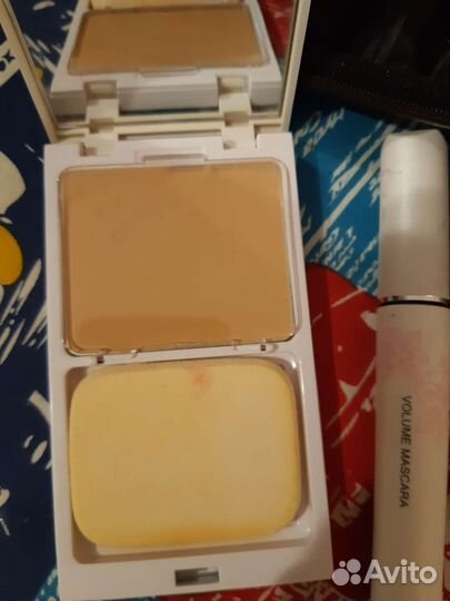 Набор косметики. LG и дживанши