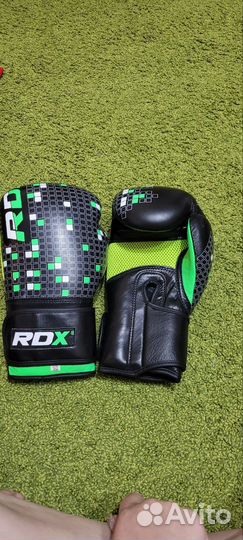 Боксерские перчатки RDX 12 oz