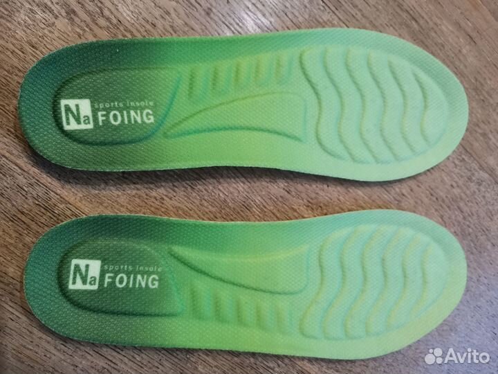 Стельки спортивные. Новые