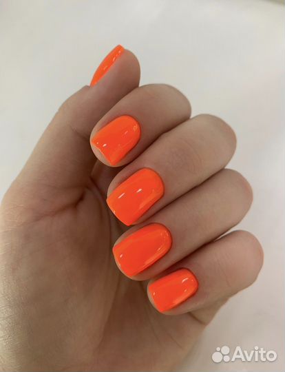 Модель на маникюр