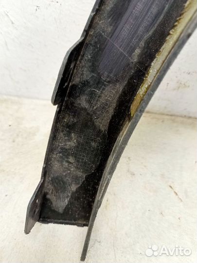 Накладка заднего крыла левого