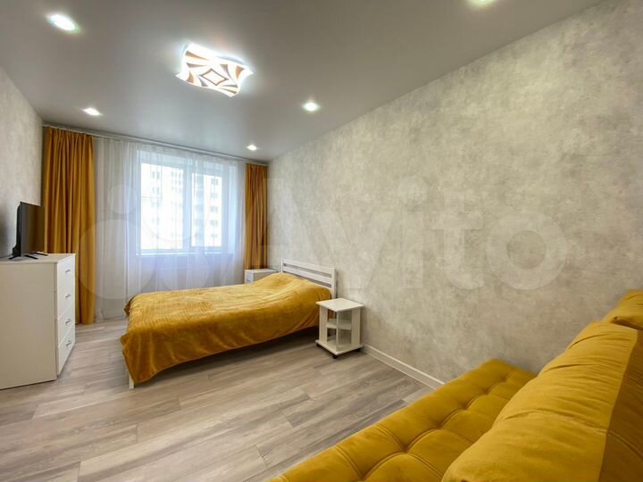 2-к. квартира, 42 м², 8/15 эт.