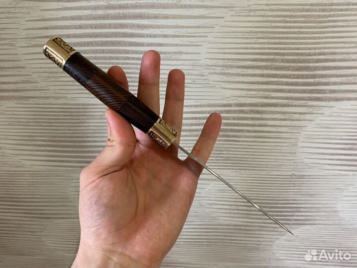 Охотничий нож с гравировкой