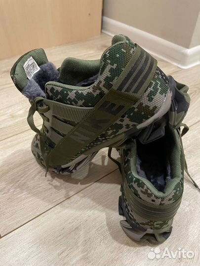 Мужские зимние кроссовки