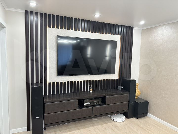 4-к. квартира, 95 м², 2/5 эт.