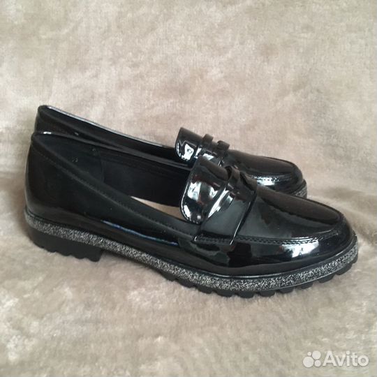 Лоферы женские 38