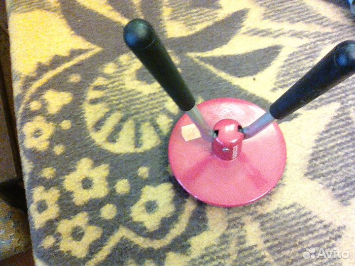 Машинка для закатывания банок. Новая. В упаковке