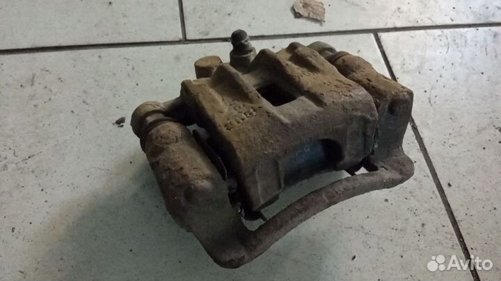 Суппорт тормозной задний hyundai i30 kia ceed