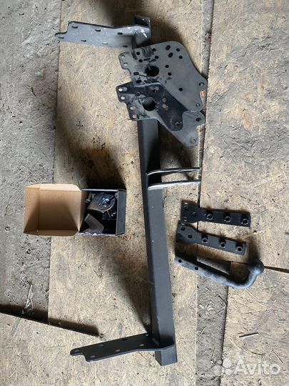 Фаркоп на Mitsubishi L200