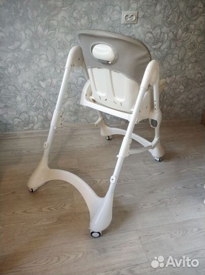 Стул для кормления nuovita