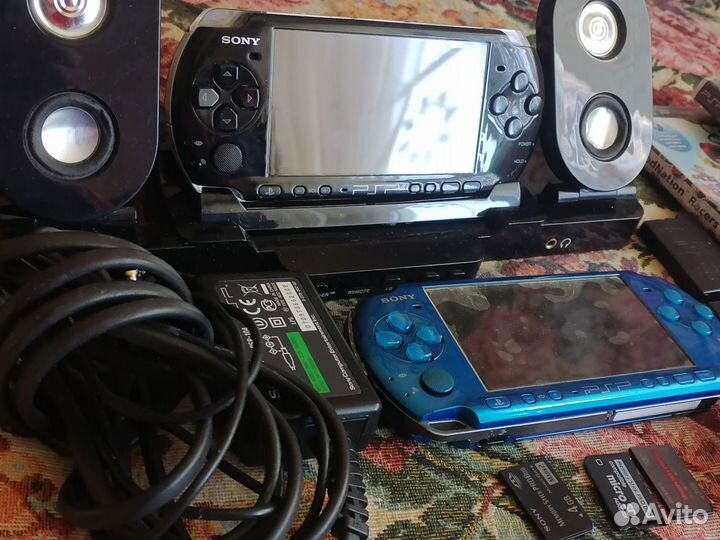 Лот Sony PSP 3001 прошитая с играми + диски