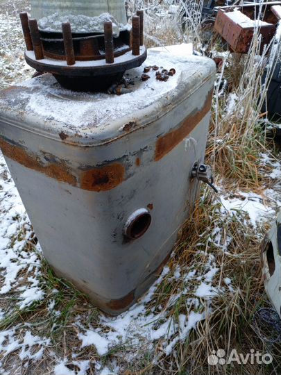 Бак топливный Iveco Stralis Eurotech 350л. Металл