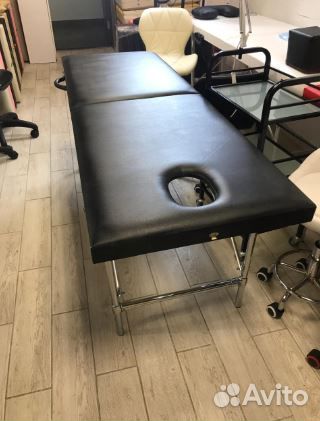 Массажная кушетка