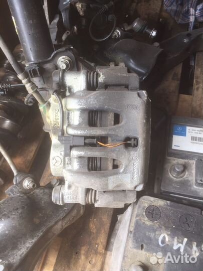 Супорт Передний Мерседес Спринтер W906